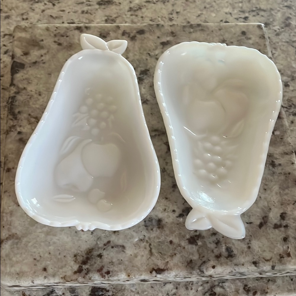 White milk glass Pear-Shaped  Dishes